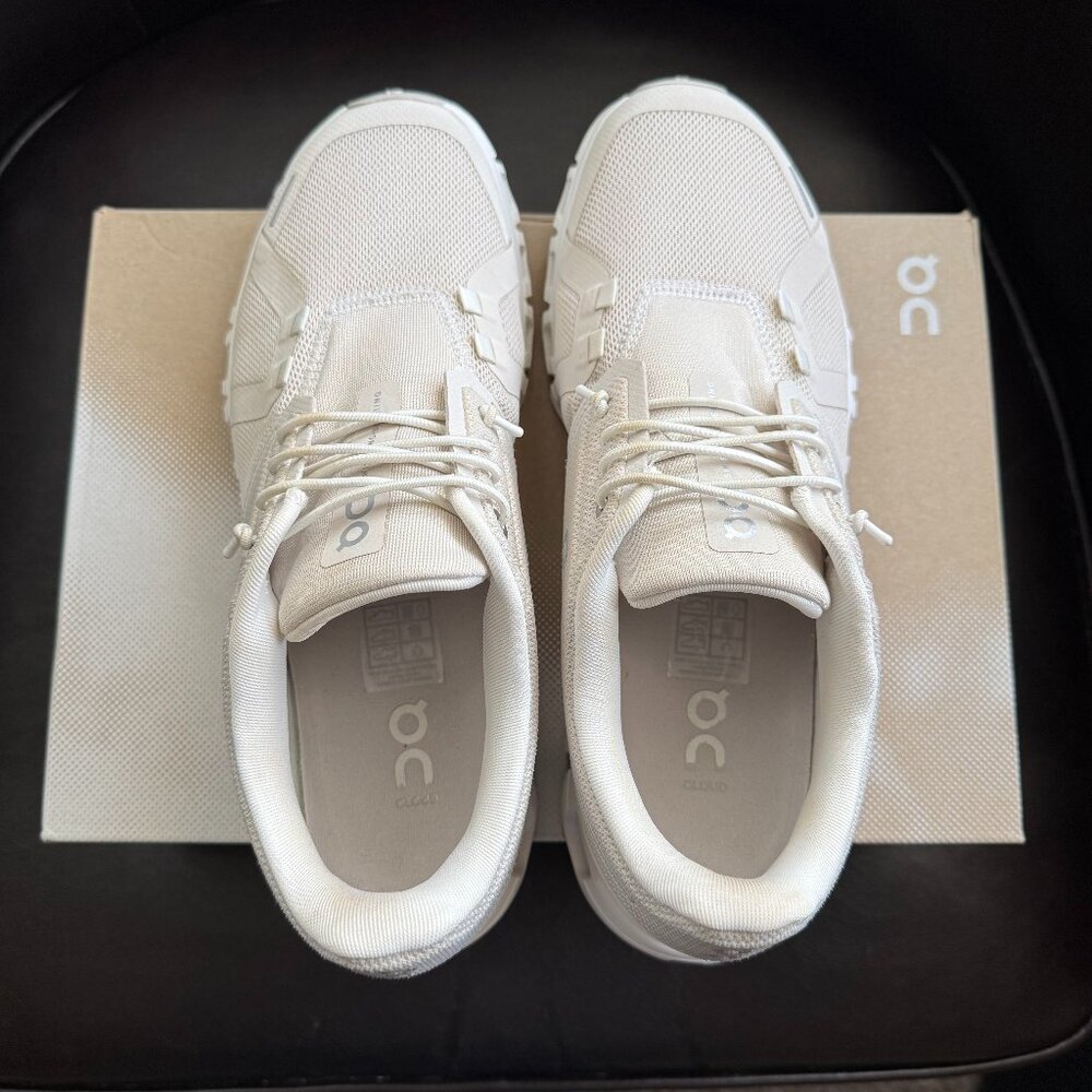 On Cloud 6 - Size 9 - Hardly Worn!